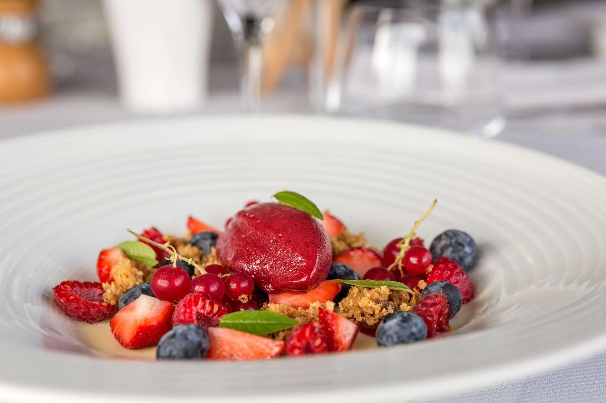 Hotel Restaurant La Tour Dunieres ภายนอก รูปภาพ