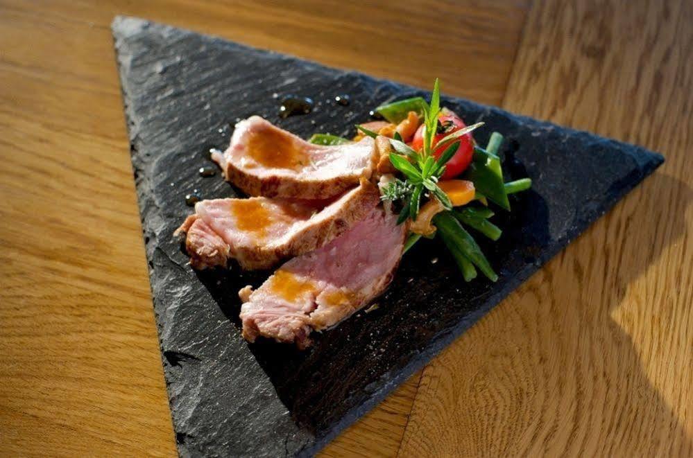 Hotel Restaurant La Tour Dunieres ภายนอก รูปภาพ